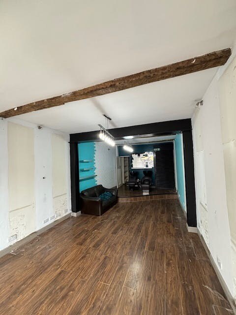 64 Chestergate, Macclesfield to rent Interior Photo- Image 1 of 4