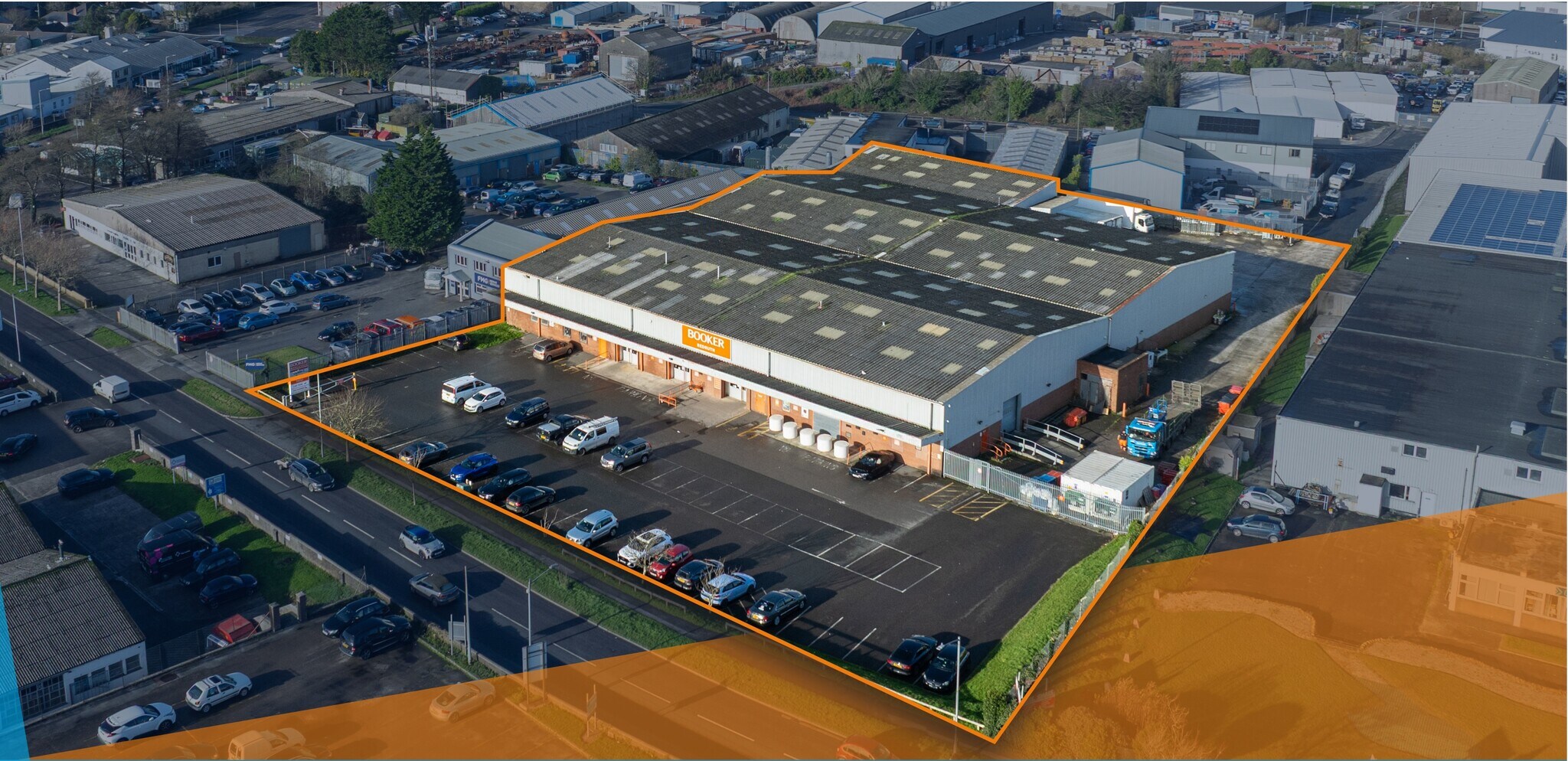 Wilson Way, Pool for sale Primary Photo- Image 1 of 6