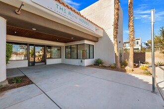 2500-2520 N Palm Canyon Dr, Palm Springs, CA for rent Building Photo- Image 1 of 16