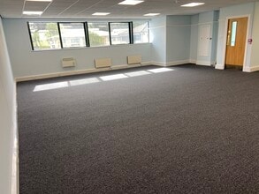 Blenheim Office Park, Long Hanborough to rent Building Photo- Image 2 of 2