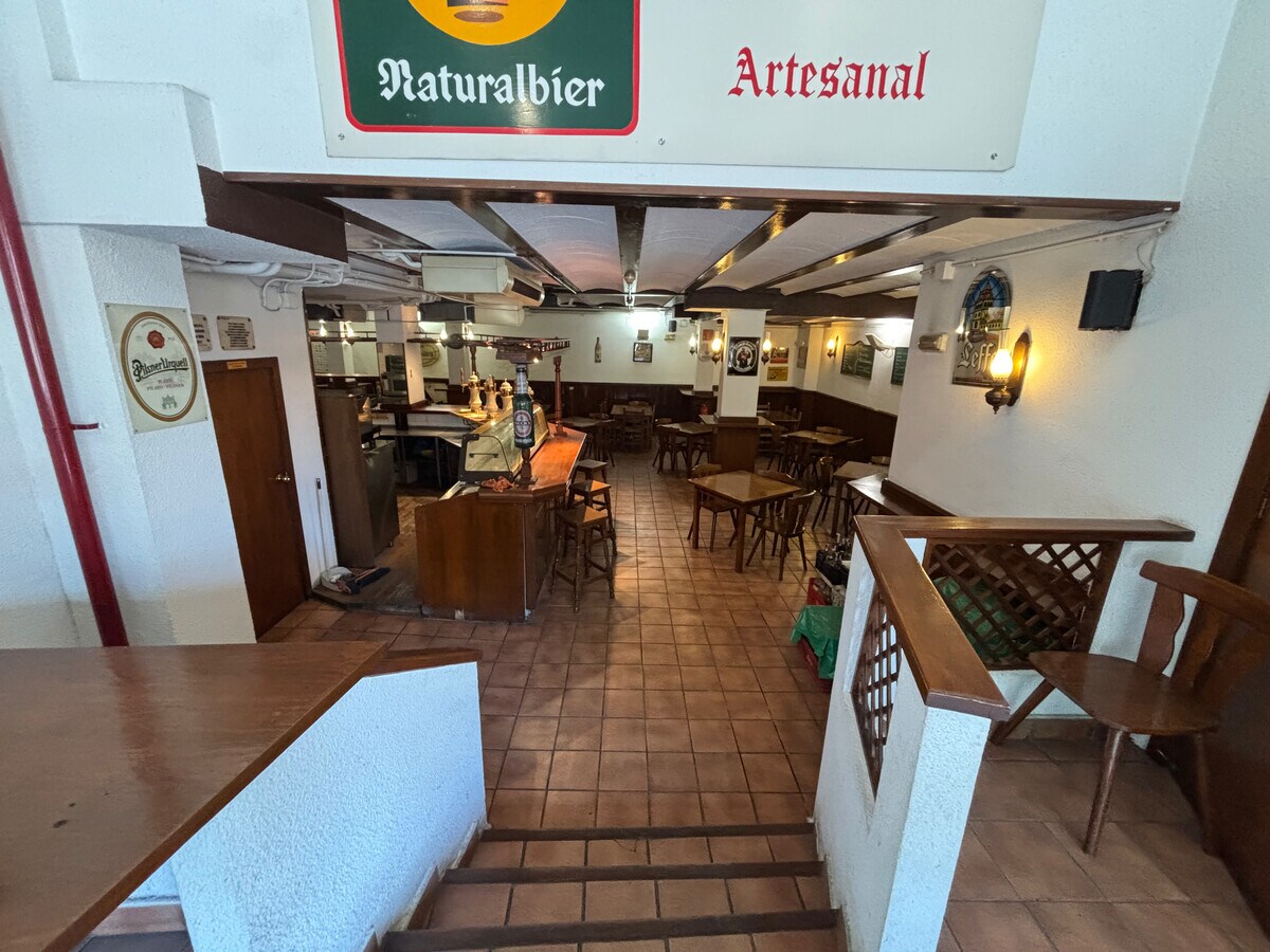 Badalona, BAR 08912 - Unit 1 - - Interior Photo - Image 1 of 16