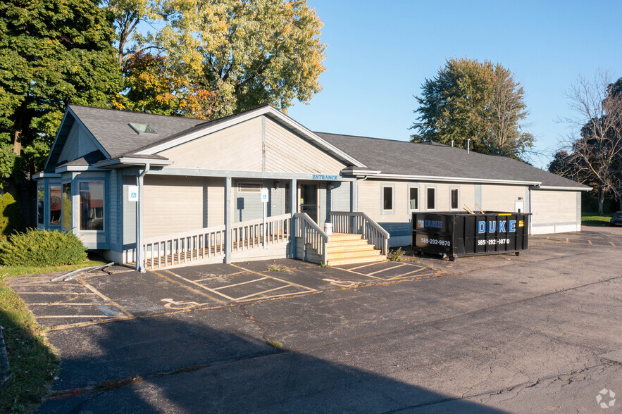 1173-1175 Ridge Rd, Webster, NY for sale - Primary Photo - Image 1 of 1