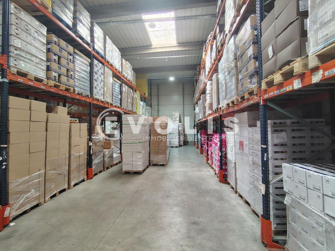 Light Industrial in Rosny-sous-Bois to rent Interior Photo- Image 1 of 10