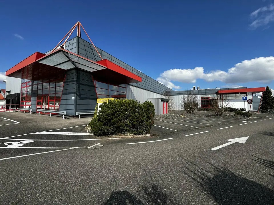 Location Local d'activités 3 970 m² - Photo 1
