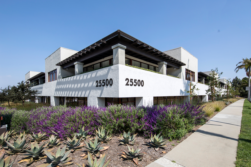 25500 Hawthorne Blvd, Torrance, CA for rent - Building Photo - Image 1 of 8