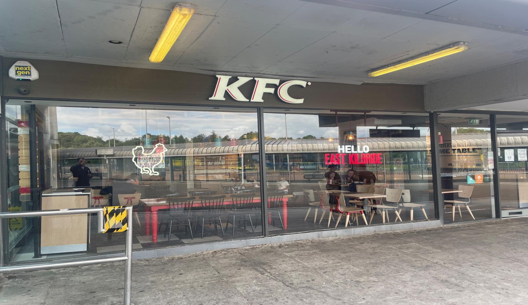 2-4 Princes Mall, East Kilbride to rent Building Photo- Image 1 of 4