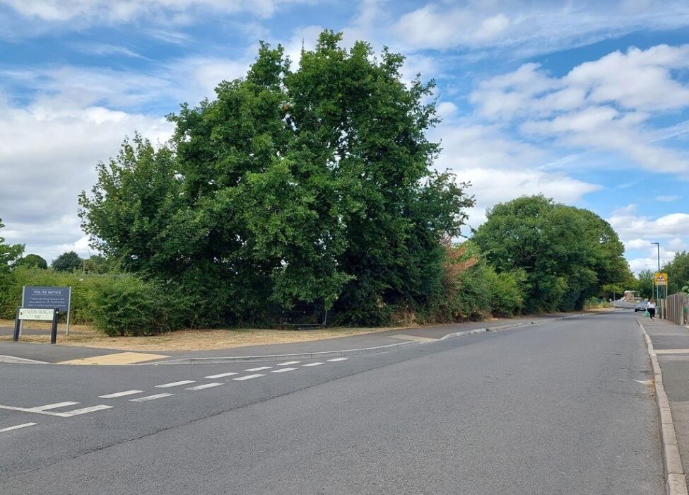28 Bath Rd, Kings Stanley for sale Primary Photo- Image 1 of 5