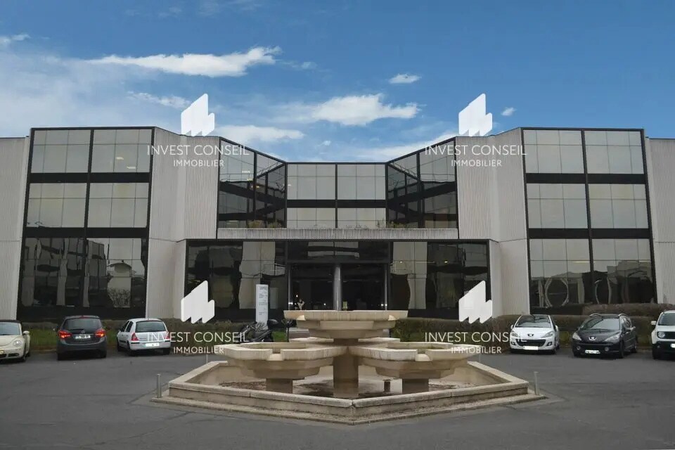 Office in Argenteuil to rent Building Photo- Image 1 of 6