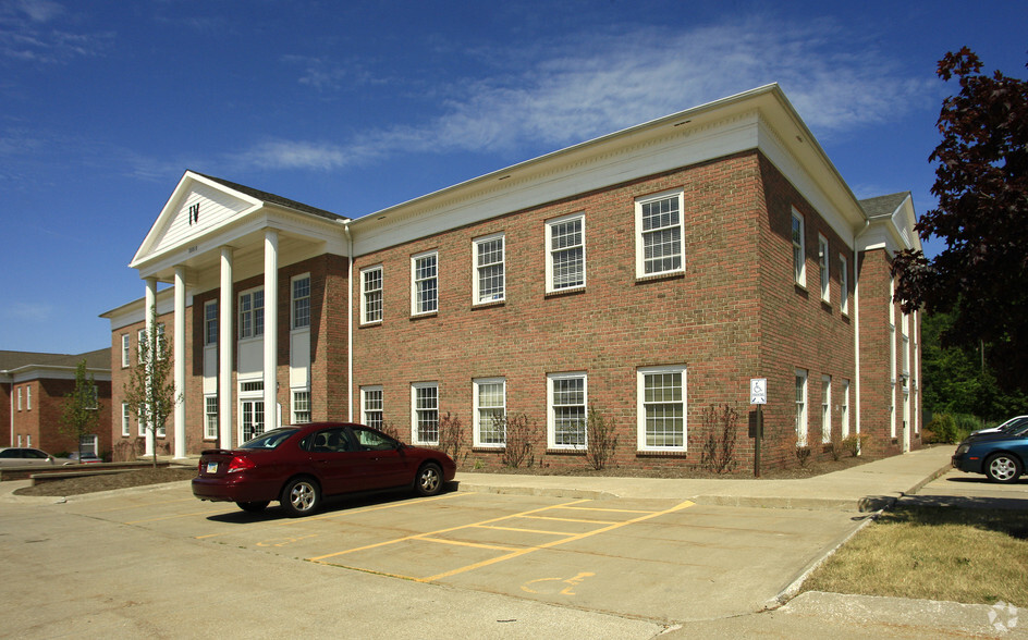 35010 Chardon Rd, Willoughby, OH for rent - Building Photo - Image 1 of 1