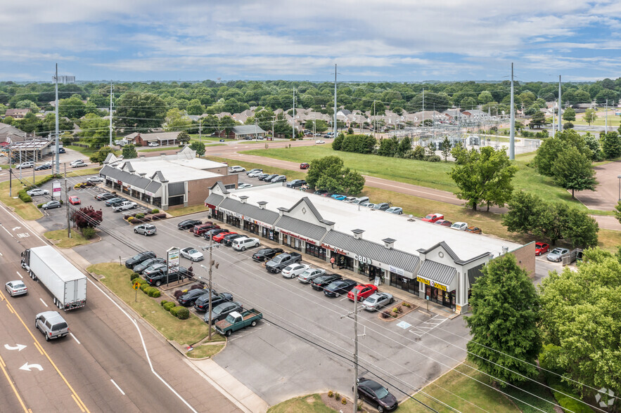 1022-1042 Goodman Rd E, Southaven, MS for rent - Aerial - Image 3 of 4