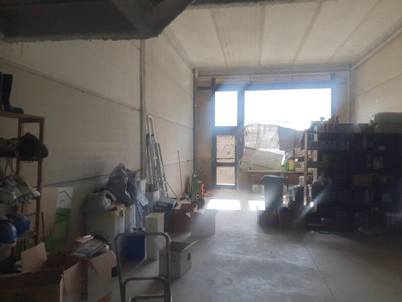Industrial in SEVILLA, Sevilla to rent - Interior Photo - Image 3 of 8