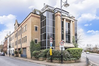 40 Church St, Staines-Upon-Thames for rent Building Photo- Image 1 of 2