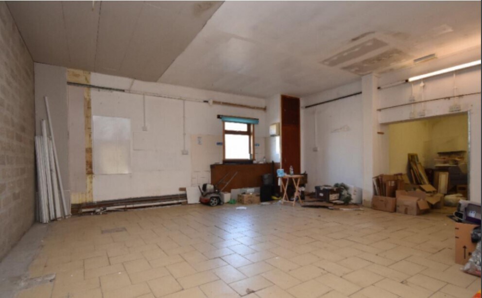 31A Main St, Fraserburgh, ABD AB43 8XX - Unit 31B -  - Interior Photo - Image 2 of 4