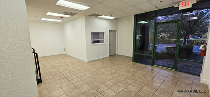 7075 Kingspointe Pky, Orlando, FL for rent Building Photo- Image 1 of 20