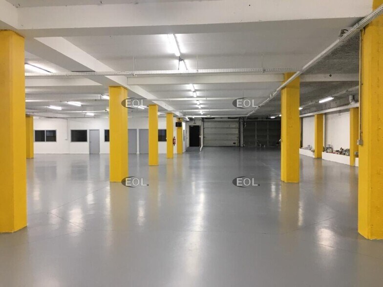 Industrial in Créteil to rent - Interior Photo - Image 3 of 5