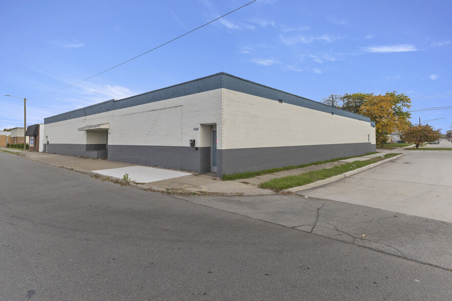 1056-1060 Southfield Rd, Lincoln Park, MI for rent - Building Photo - Image 1 of 22