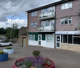 105 Jupiter Dr, Hemel Hempstead to rent Building Photo- Image 1 of 1