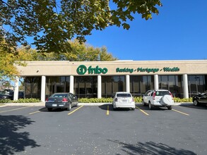 9700 Metcalf Ave, Overland Park, KS for rent Building Photo- Image 1 of 4