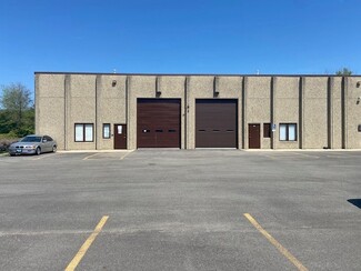 More details for 868-878 Tower Rd, Mundelein, IL - Industrial for Rent