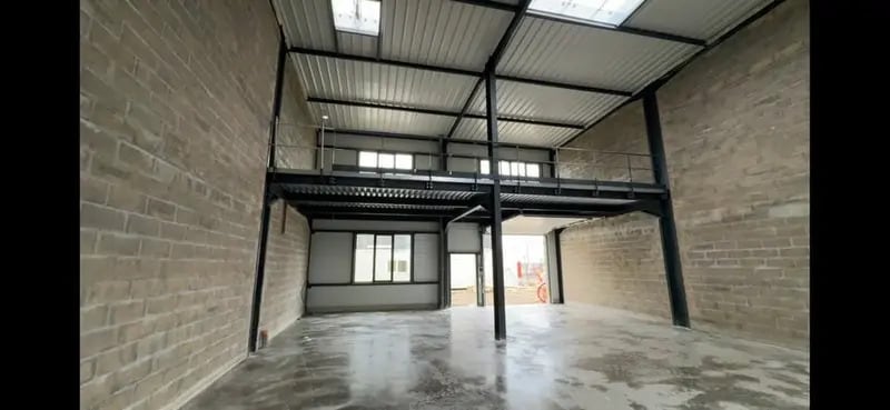 Light Industrial in Nangis for sale Building Photo- Image 1 of 8