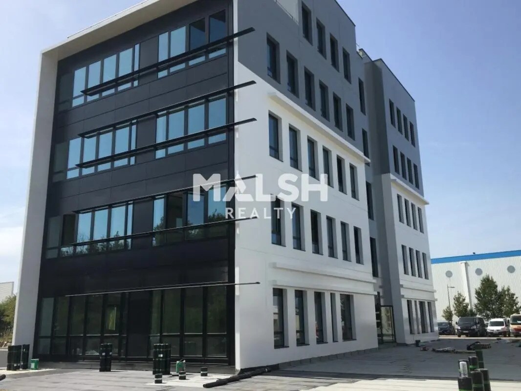 Office in Saint-Priest to rent Building Photo- Image 1 of 12