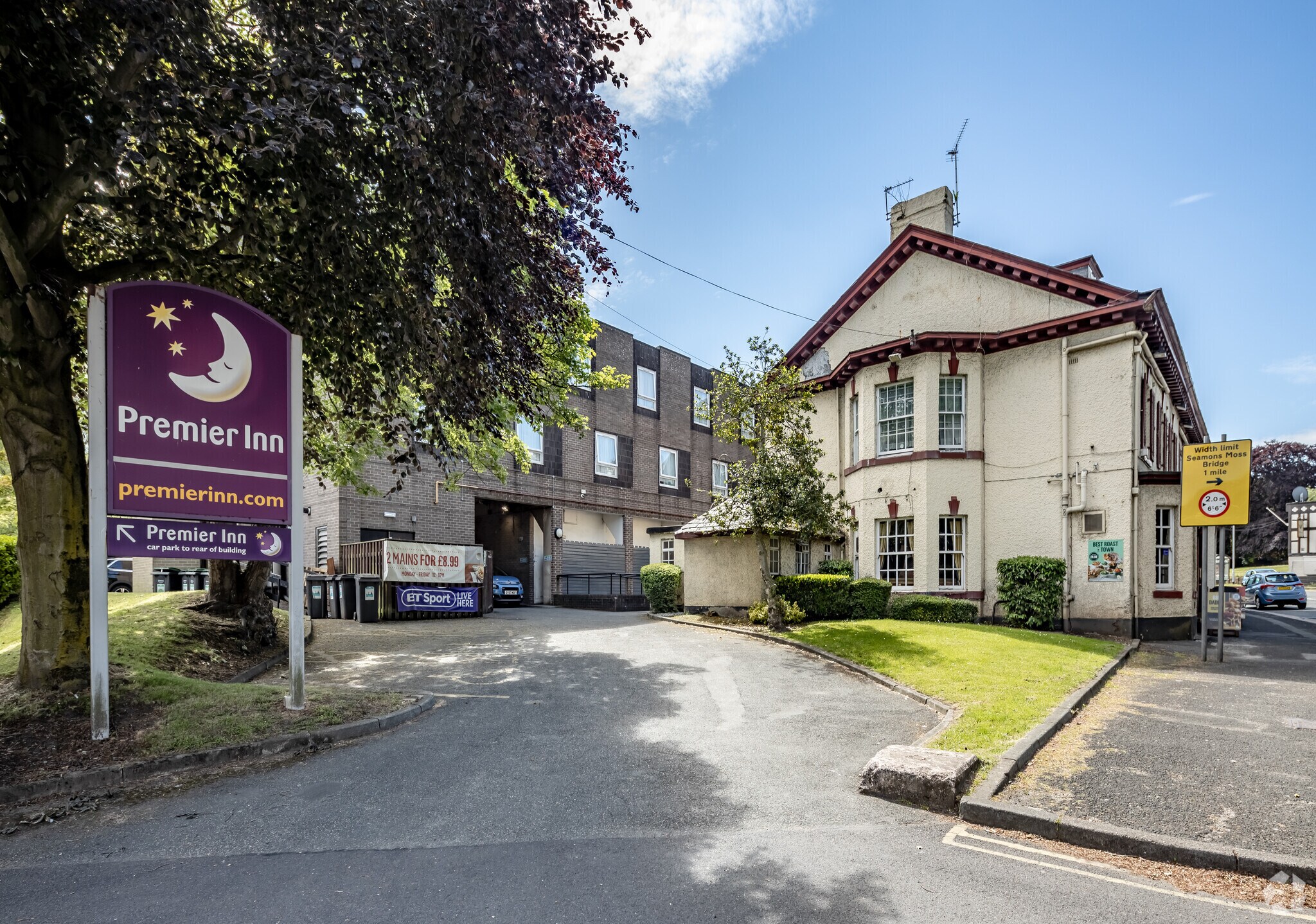 Manchester Rd, Altrincham for sale Primary Photo- Image 1 of 1