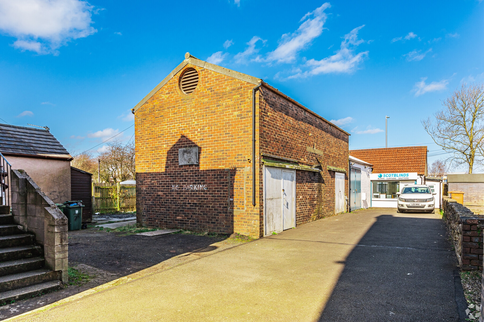 11 King St, Stenhousemuir for sale Primary Photo- Image 1 of 3
