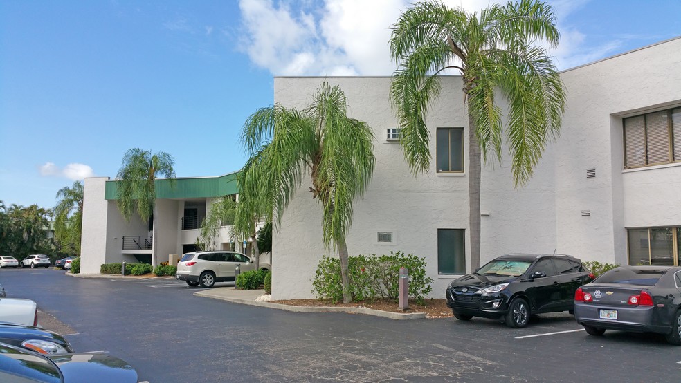 6719 Winkler Rd, Fort Myers, FL for sale - Building Photo - Image 1 of 1