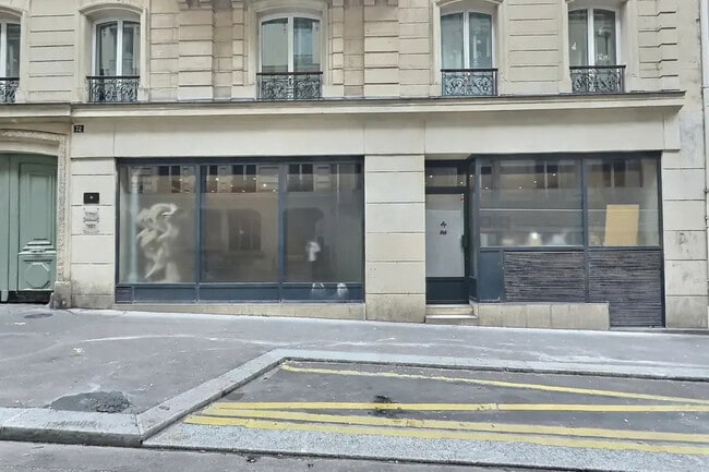 Location Bureaux 240 m²