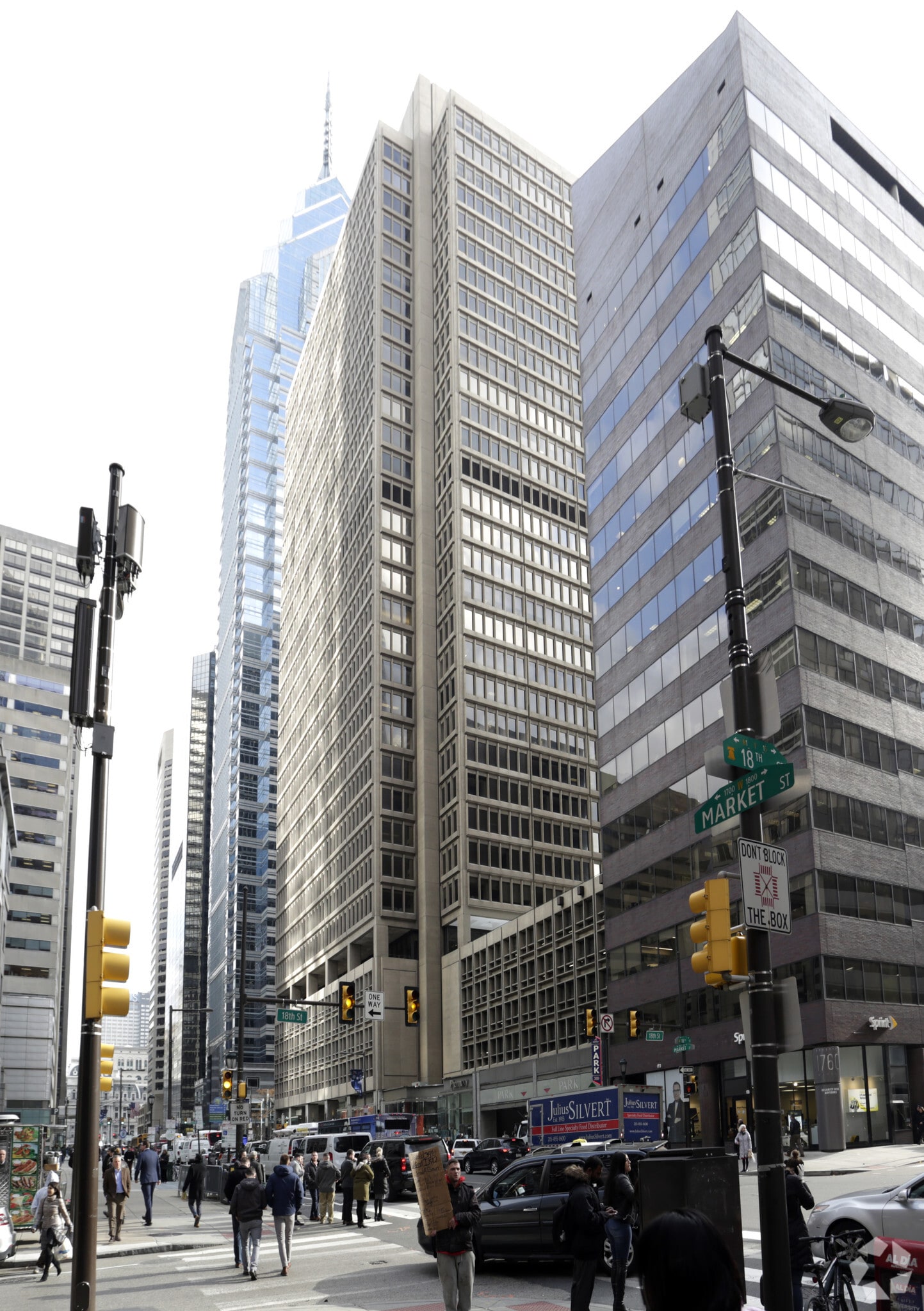 1700 Market St, Philadelphia, PA to rent Primary Photo- Image 1 of 6