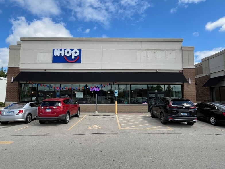 948 E Dundee Rd, Palatine, IL to rent - Building Photo - Image 3 of 5