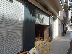 Retail in Badalona, Barcelona to rent Construction Photo- Image 2 of 9