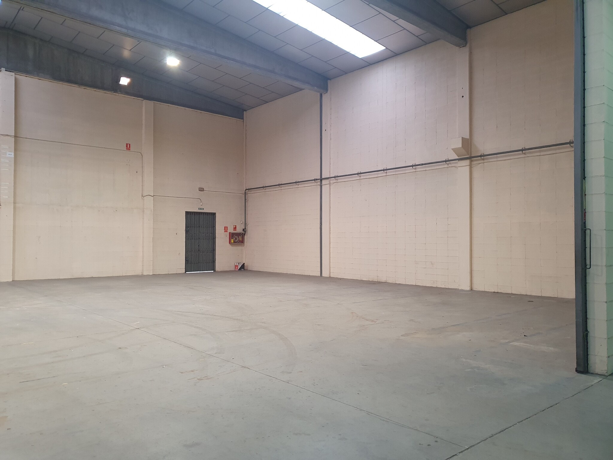 Carrer dels Motors, 306-308, L'Hospitalet de Llobregat, Barcelona to rent Interior Photo- Image 1 of 5