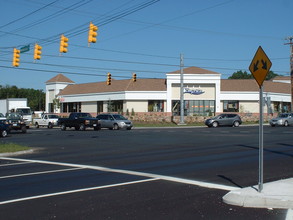 3045 Tower Hill Rd, South Kingstown, RI for rent Building Photo- Image 1 of 17