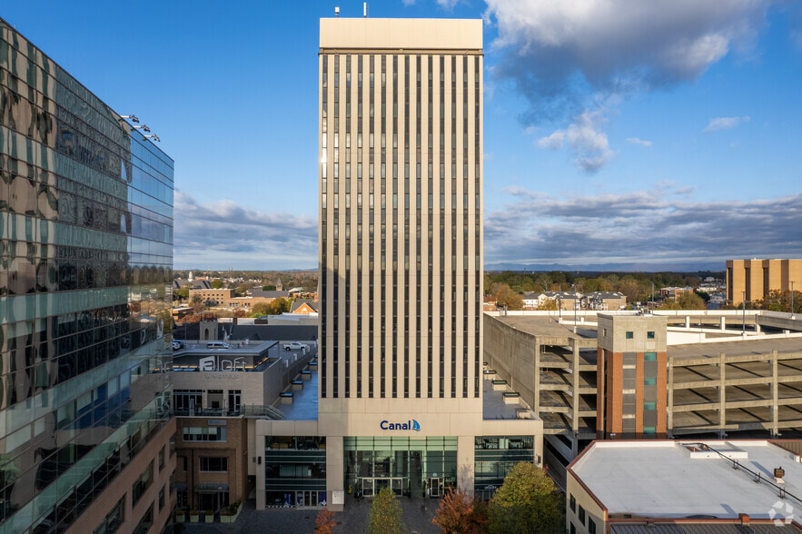 101 N Main St, Greenville, SC for rent - Building Photo - Image 1 of 18