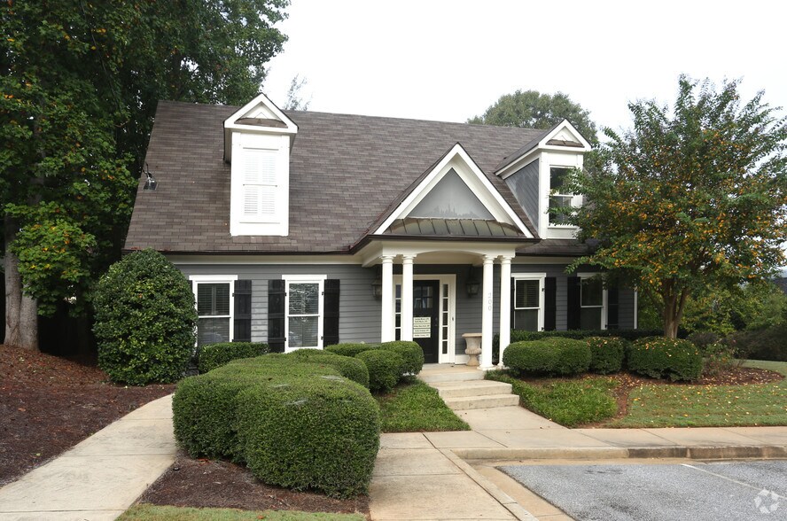 4985 Lower Roswell Rd, Marietta 30068 UK