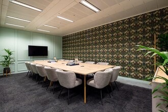 78 Cannon St, London to rent Interior Photo- Image 2 of 10