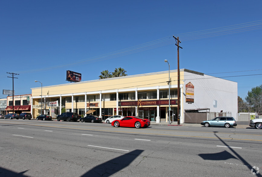 22531-22545 Ventura Blvd, Woodland Hills, CA for rent - Primary Photo - Image 1 of 3