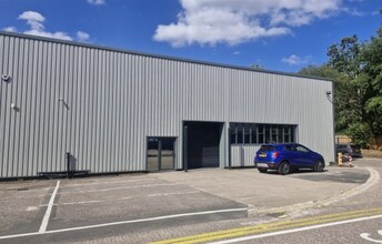 Littleworth Rd, Hednesford to rent Building Photo- Image 1 of 3