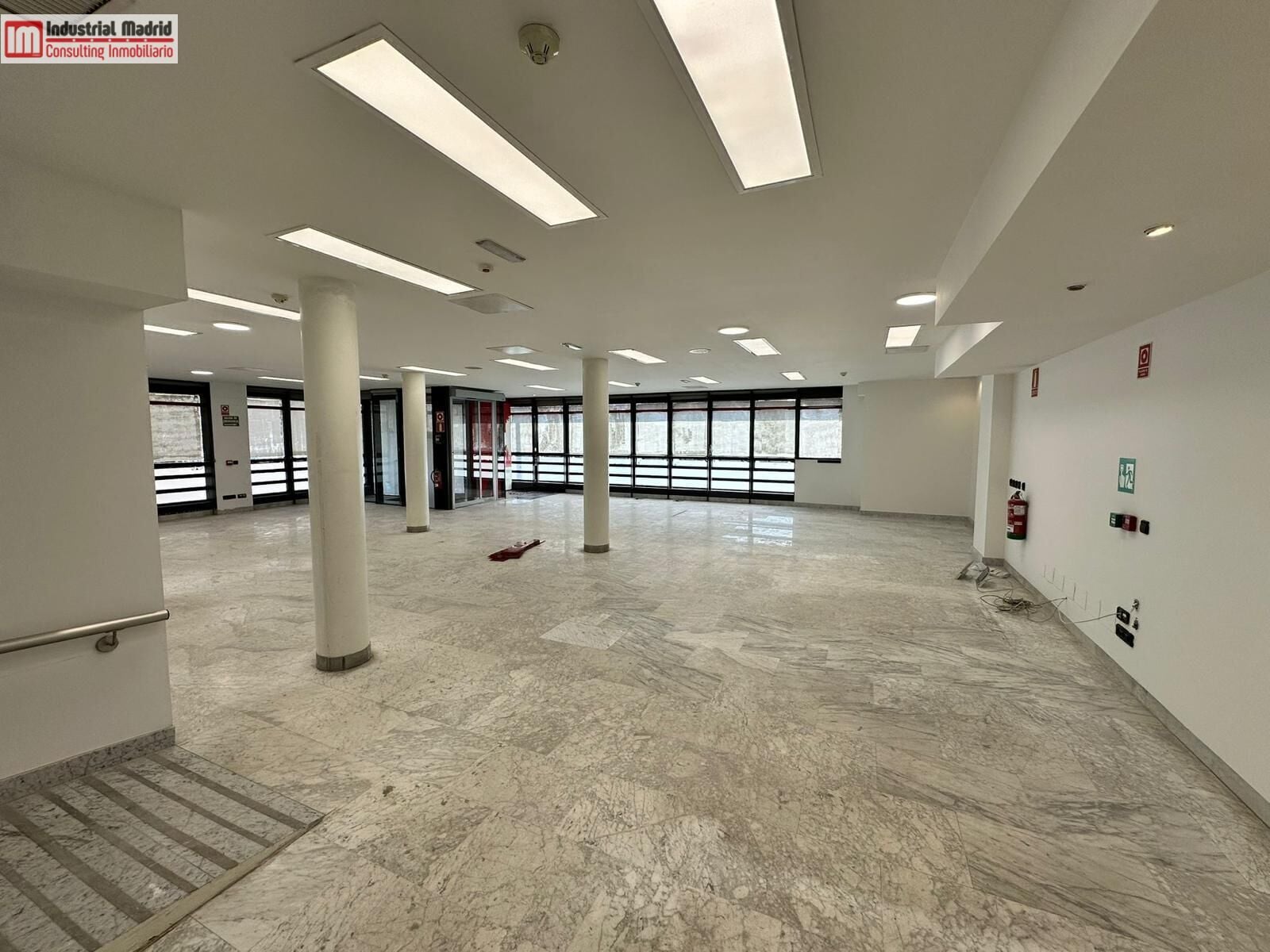 Retail in Coslada, Madrid to rent Interior Photo- Image 1 of 5
