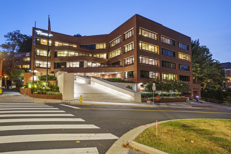 1501 Langston Blvd, Arlington, VA for rent - Building Photo - Image 1 of 12