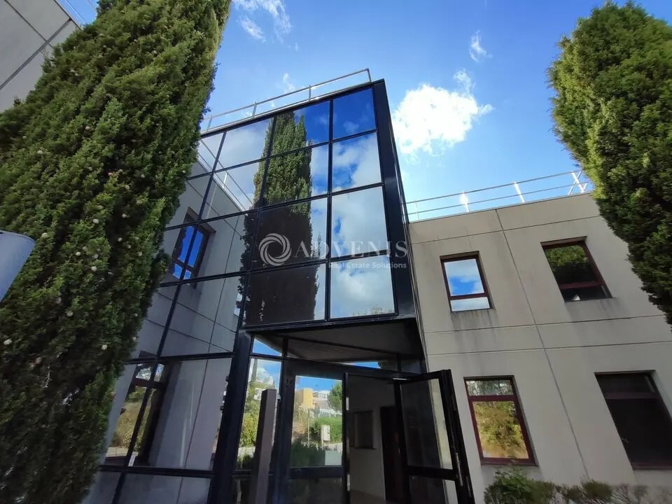 Office in Montpellier for sale Primary Photo- Image 1 of 8