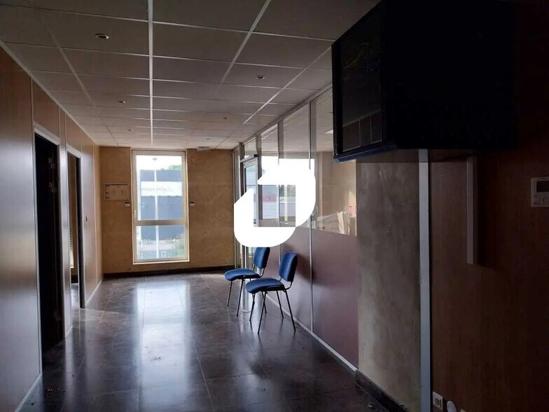 Office in Montpellier to rent - Interior Photo - Image 2 of 23