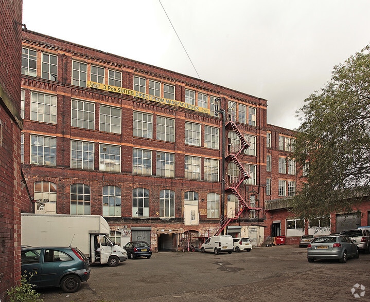 Mersey St, Stockport to rent - Building Photo - Image 2 of 7