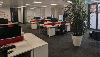 2 Broadway, London to rent Interior Photo- Image 2 of 6