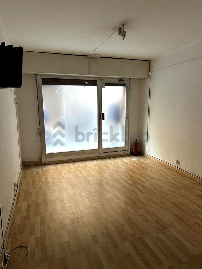 Barcelona, BAR 08024 -  -  - Interior Photo - Image 1 of 5