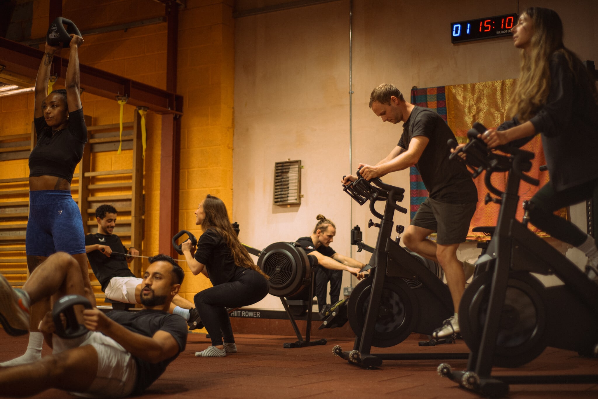 7 Throwley Way, Sutton to rent Interior Photo- Image 1 of 19