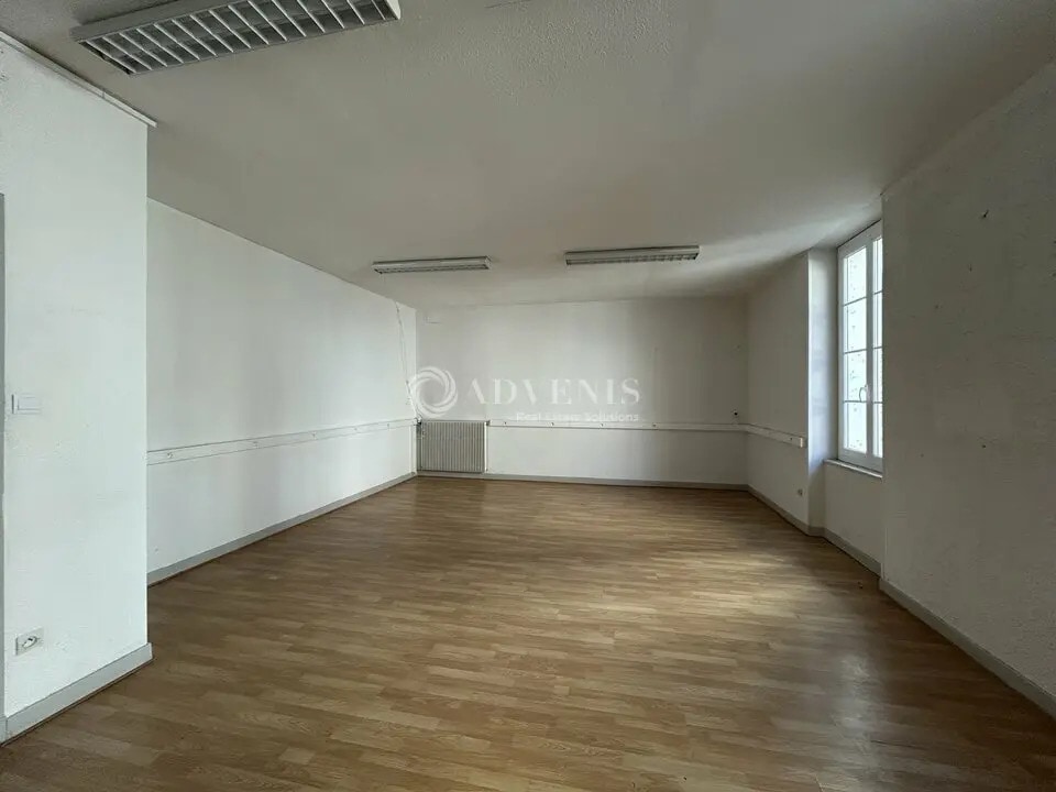 Location Bureaux 220 m² - Photo 1