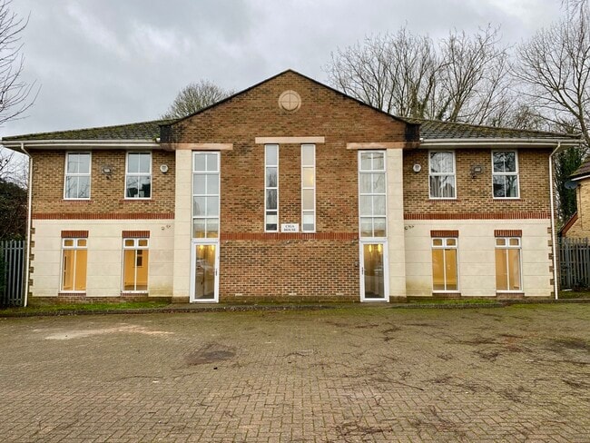 More details for Vimy Rd, Leighton Buzzard - Office to Rent