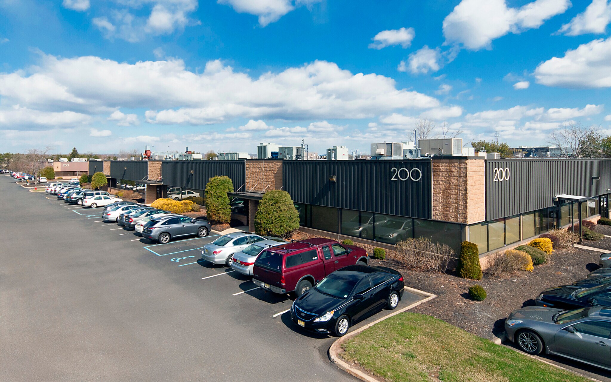 200 Corporate Ct, South Plainfield, NJ to rent Building Photo- Image 1 of 8